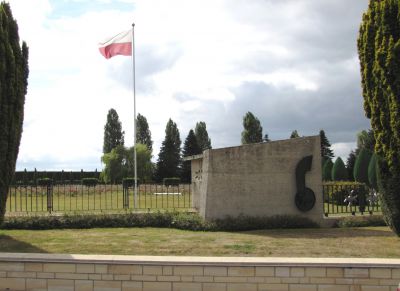 03 - Entrée & drapeau Polonais
copyright photo Piotr Packowski
copyright Frania
