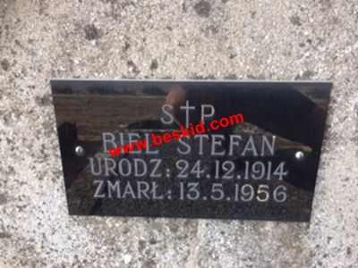 BIEL Stefan
Né 24.12.1914 Wojciechow (19 en PL)
Décès 13.05.1956 
41 ans 
Déporté
Copyright photo Joseph Lokietek
Copyright Frania
