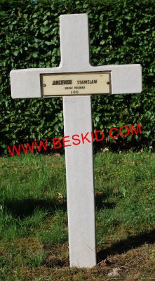 JANCZEWSKI Stanislaw
Décès 31.12.1943 Metz-Plantières (57)
Inhumation 12.06.1964 - Tombe 117
Armée Polonaise
copyright Frania 

