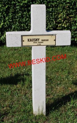 KAUSNY Marian
Décès 06.1940 Pierrepont (54)
Inhumation 24.06.1964 - Tombe 73
Armée Polonaise
copyright Frania 
