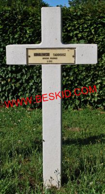 KOWALEWESKI Tadeusz 
28 ans
Né 1912
Décès 06.1940 Xousse (54)
Inhumation 18.06.1964 - Tombe 102
Matricule 2420
Officier
Armée Polonaise
copyright Frania 
