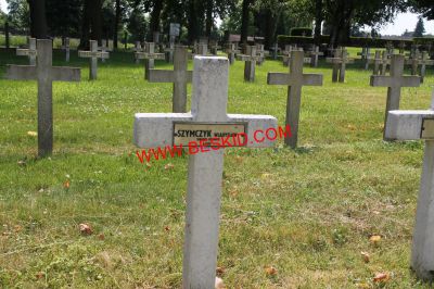 SZYMCZYK Wladyslaw
Décès 06.1940 Dieuze (57)
Inhumation 21.05.1942 - Tombe 225
Sergent
Armée Polonaise
copyright Frania 
