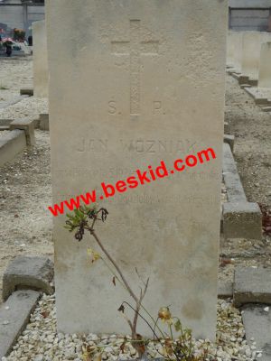 WOZNIAK Jan
Né 16-05-1921
Décès 05-07-1958
37 ans
Copyright Frania 
Copyright photo Anusia
